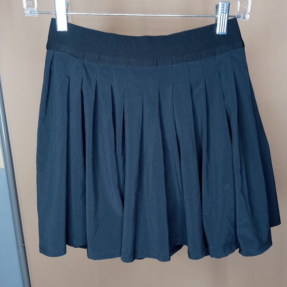 All In Motion 🔥 Pleated Skort Size XS